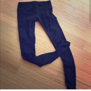 Alo Yoga Ribbed Bottom Leggings